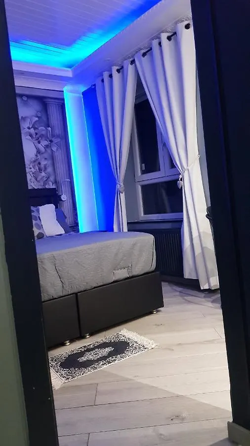 Ferienwohnung Le Petit Luxembourg Montignies-sur-Sambre Apartment